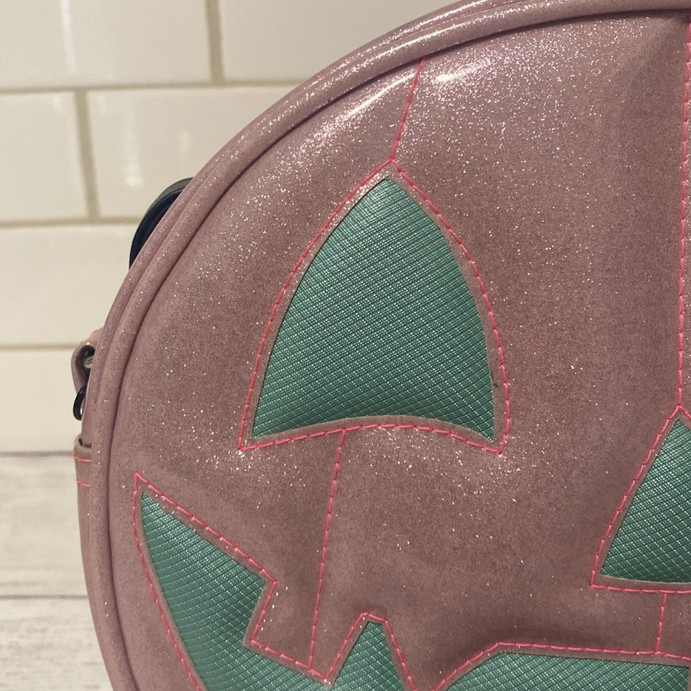 *Love Pain and Stitches Pink and Textured Teal Chipped Tooth Happy Pumpkin Purse - Picture 5 of 16